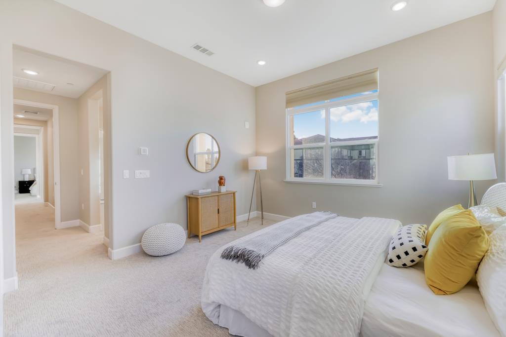 709 Santa Cecilia Terrace
