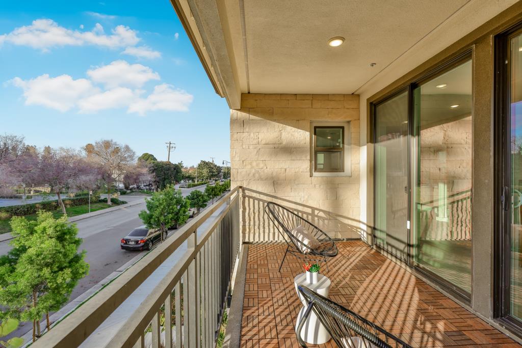 709 Santa Cecilia Terrace