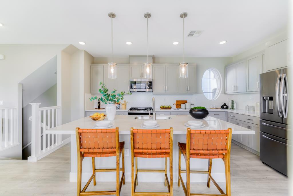 709 Santa Cecilia Terrace