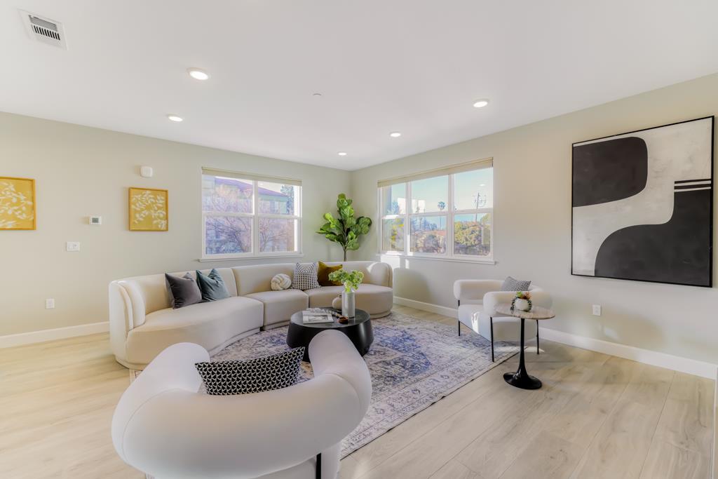 709 Santa Cecilia Terrace