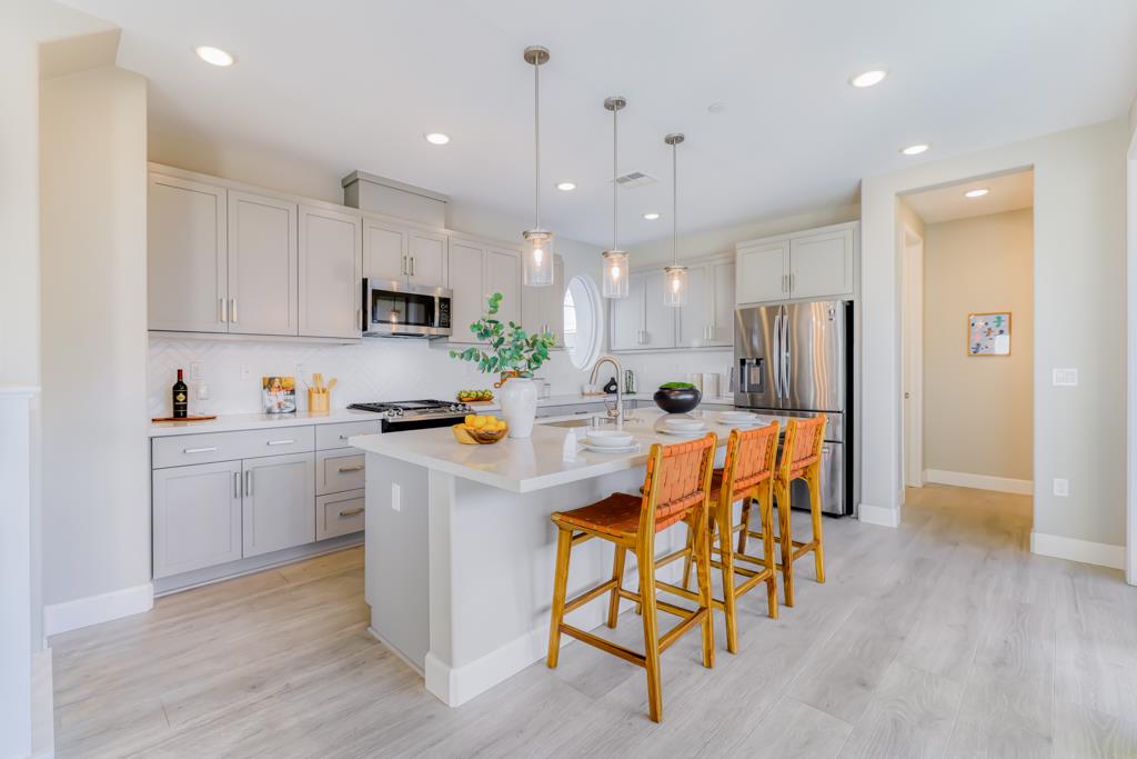 709 Santa Cecilia Terrace