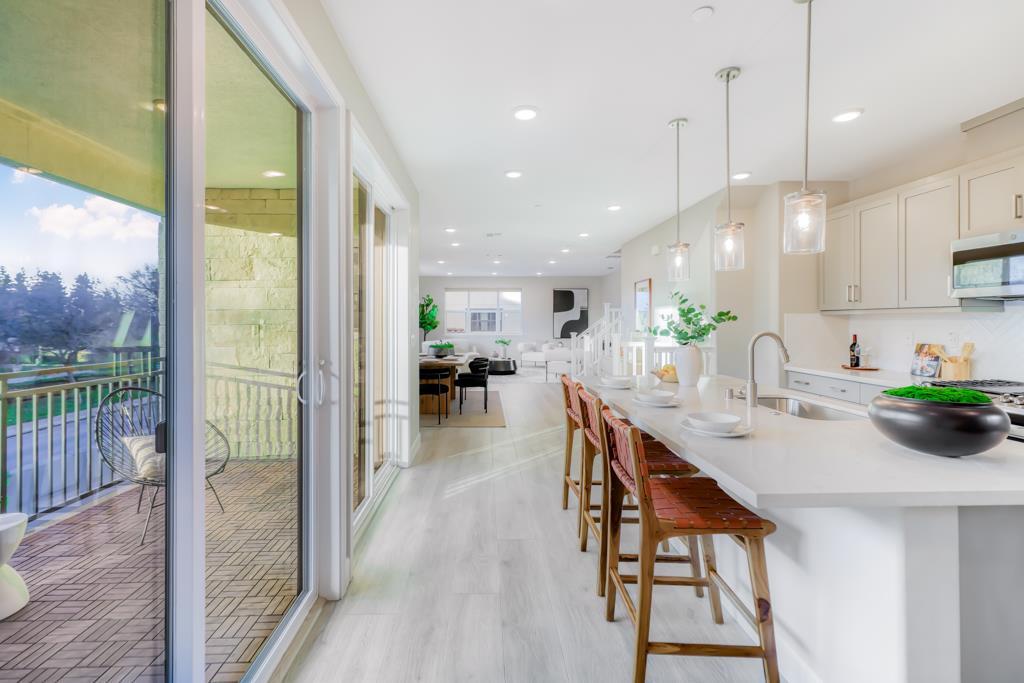 709 Santa Cecilia Terrace