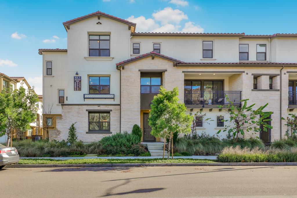 709 Santa Cecilia Terrace