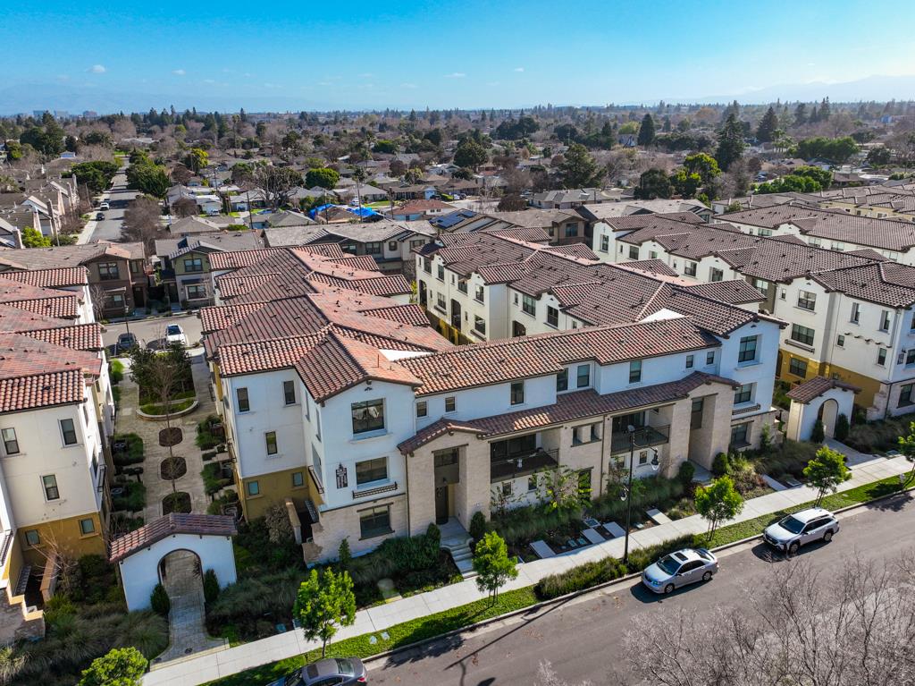 709 Santa Cecilia Terrace