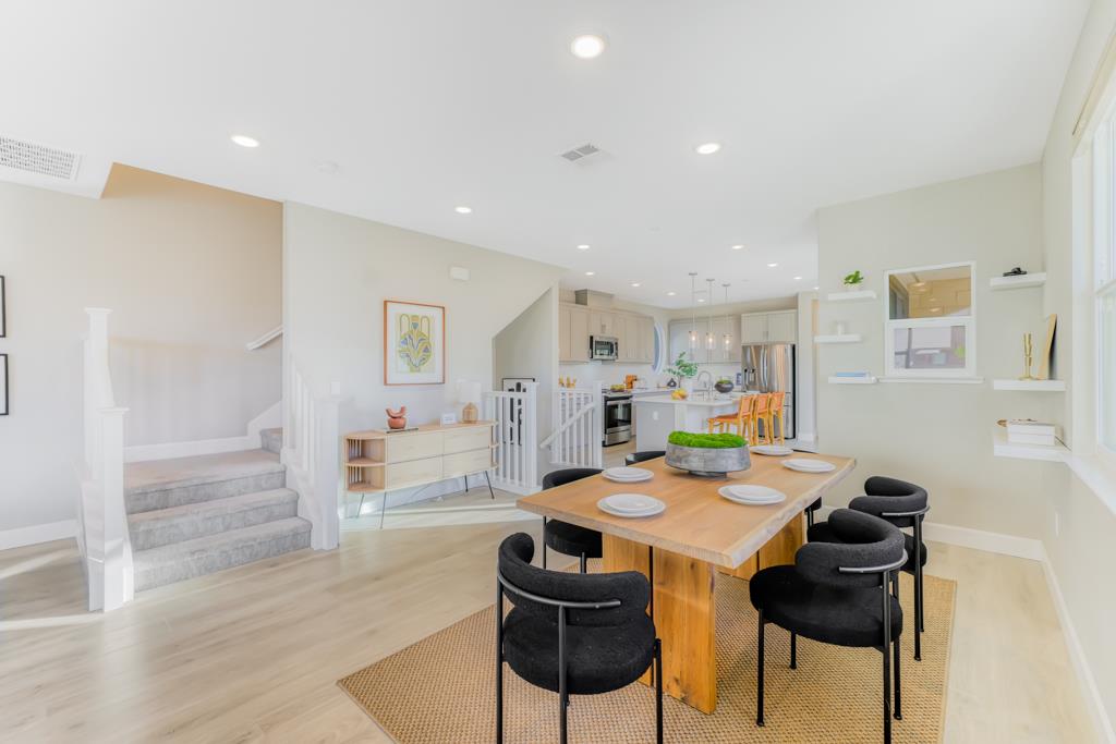 709 Santa Cecilia Terrace