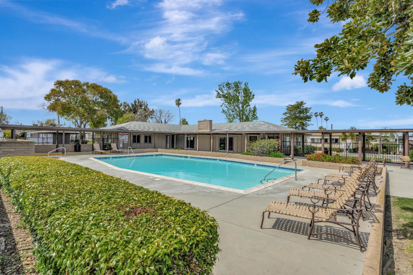 606 HERMITAGE STREET 606