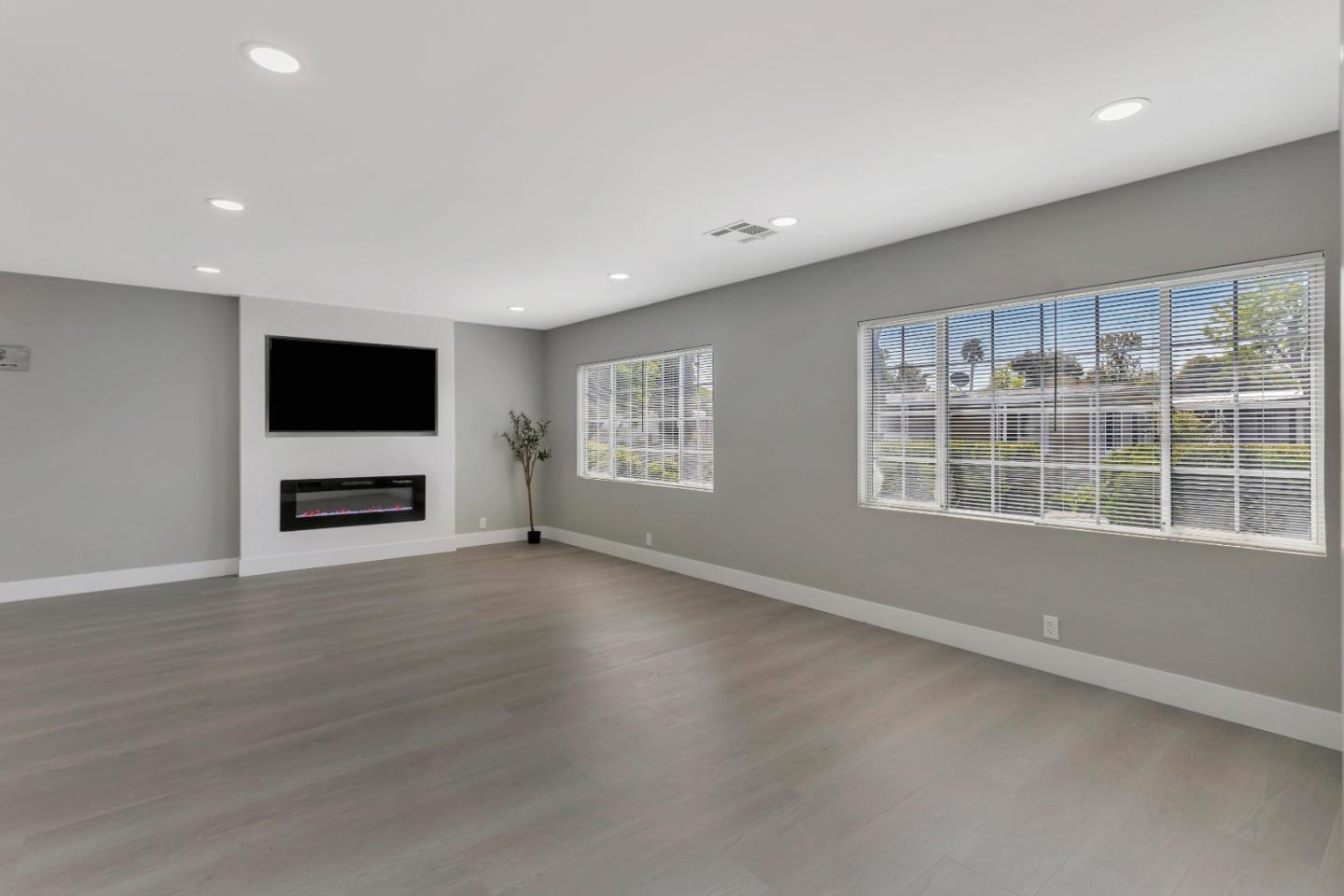 606 HERMITAGE STREET 606