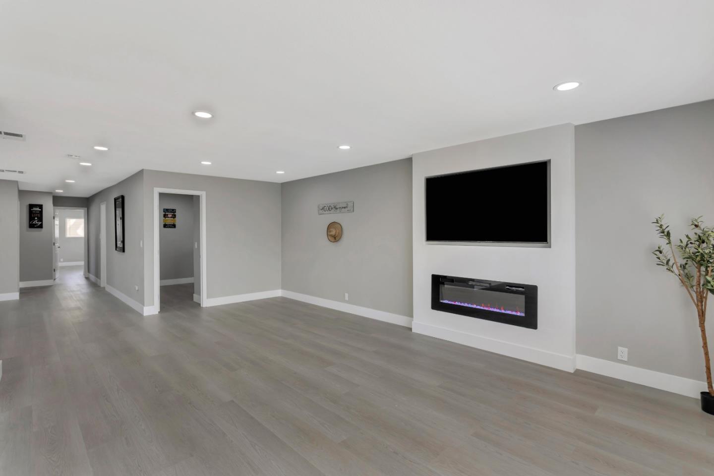 606 HERMITAGE STREET 606