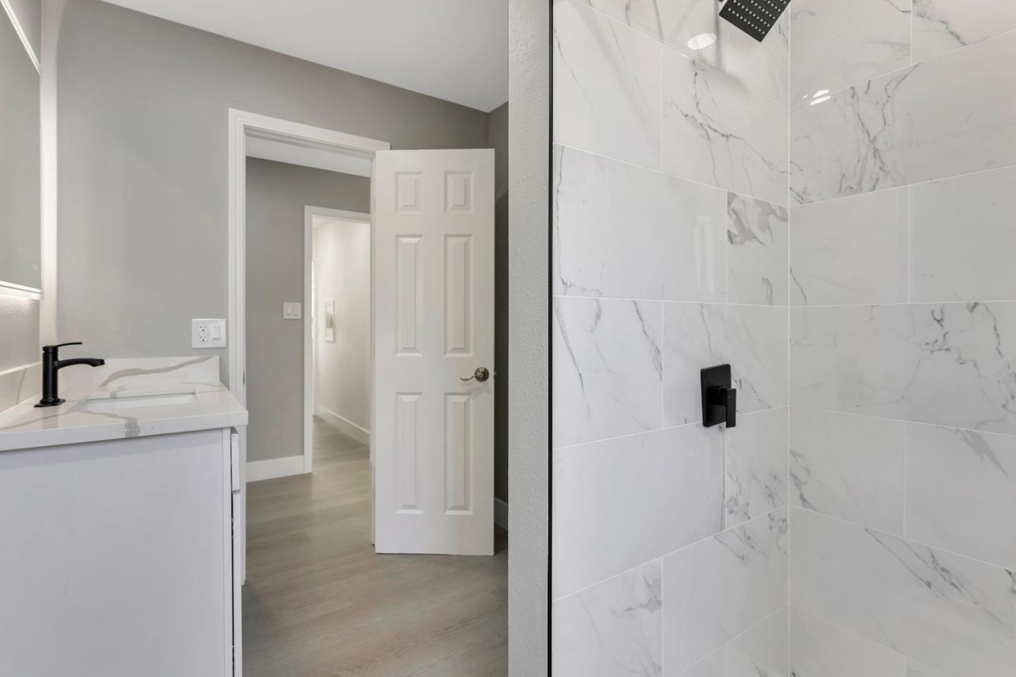 606 HERMITAGE STREET 606