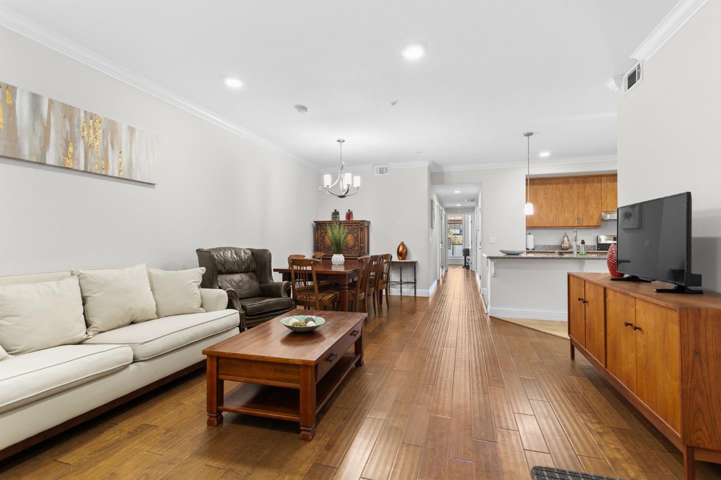 2585 El Camino Real 406