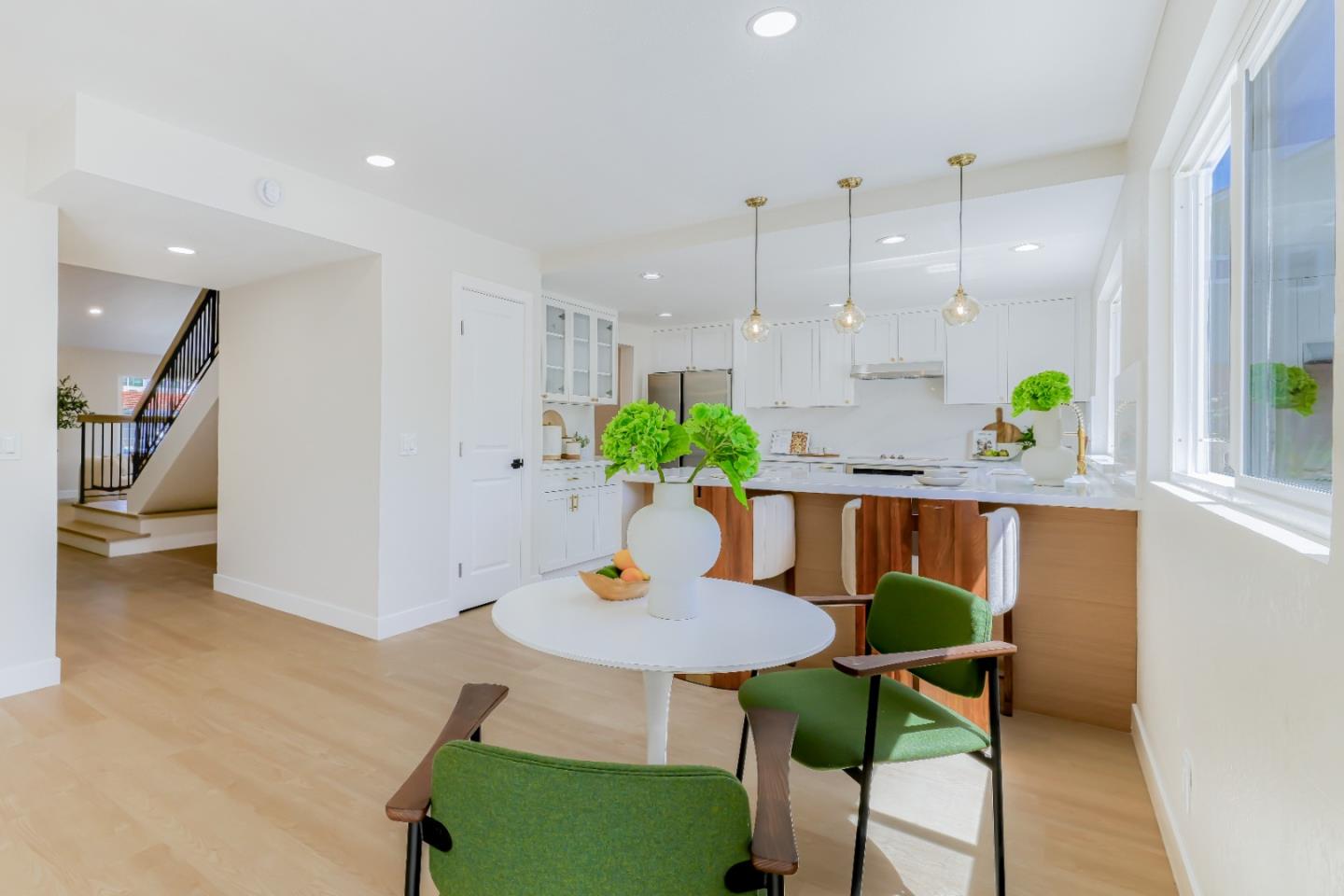 32819 Bluebird LOOP