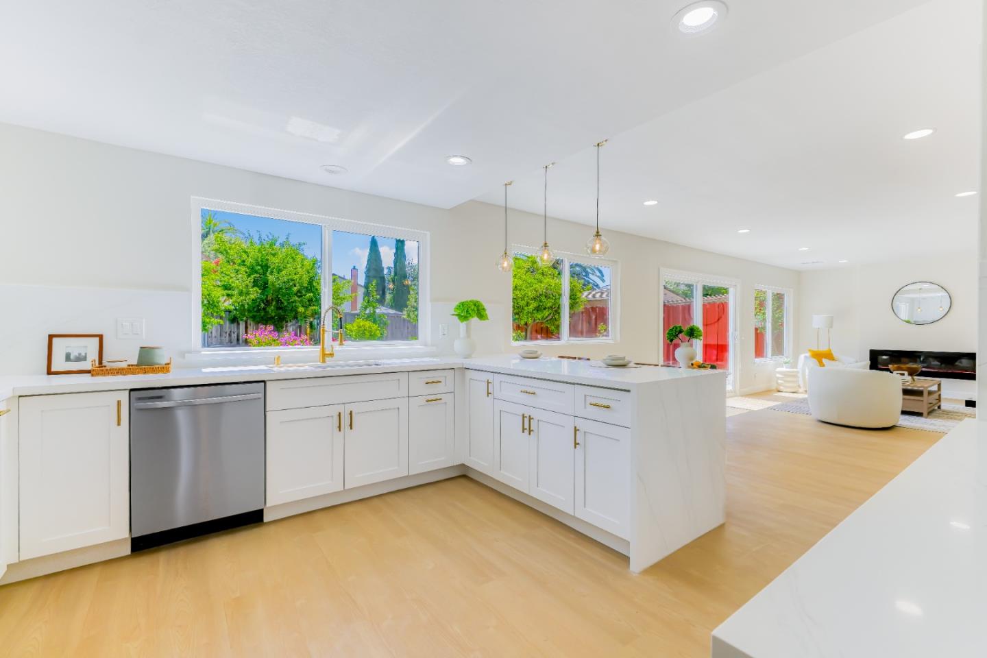 32819 Bluebird LOOP