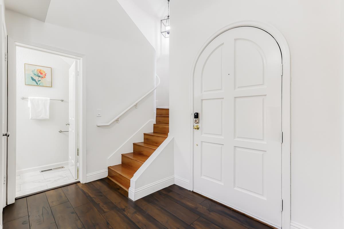 496 West Sunnyoaks Avenue B