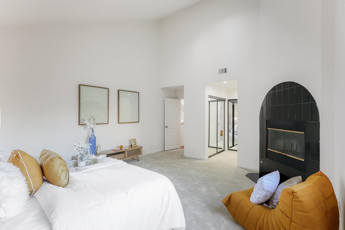 496 West Sunnyoaks Avenue B