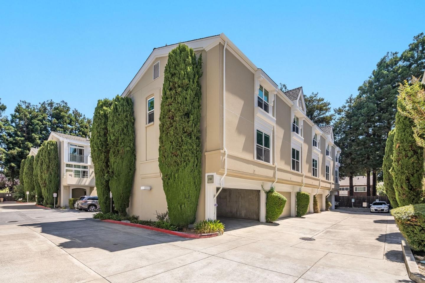 358 Dunsmuir TER 3