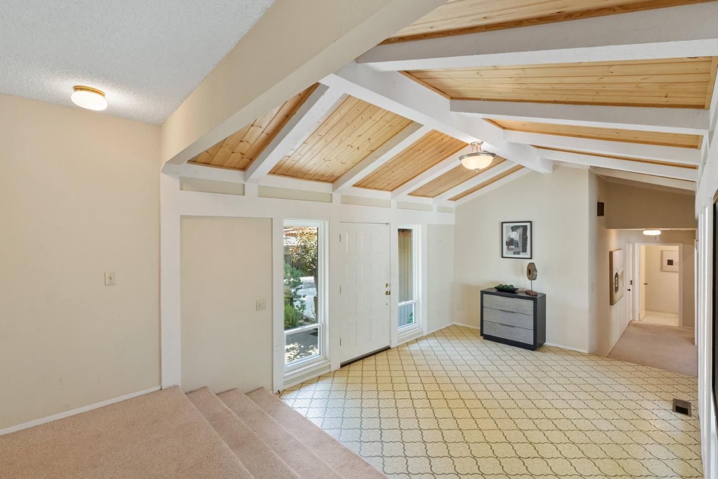 1920 Noel DR