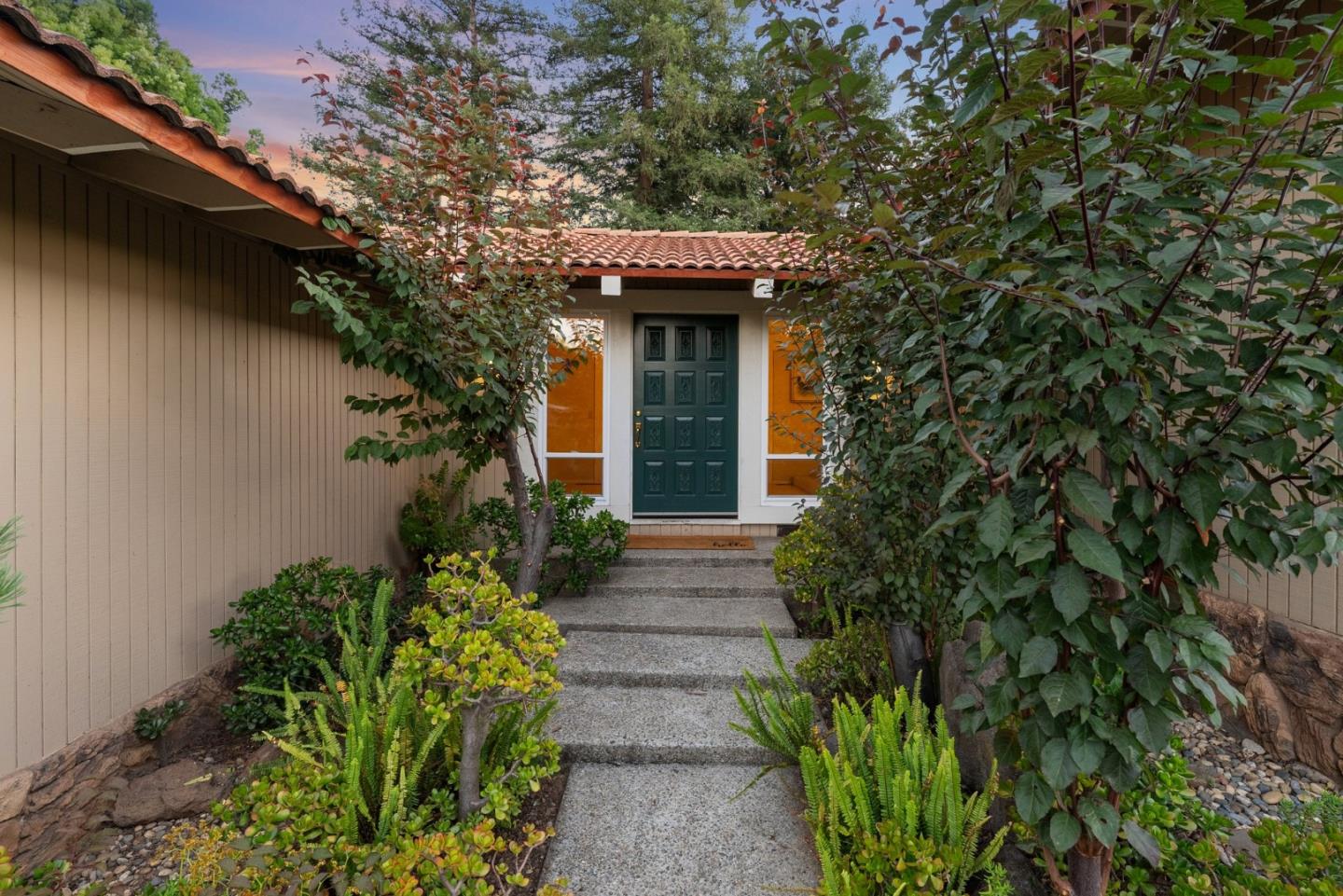 1920 Noel DR