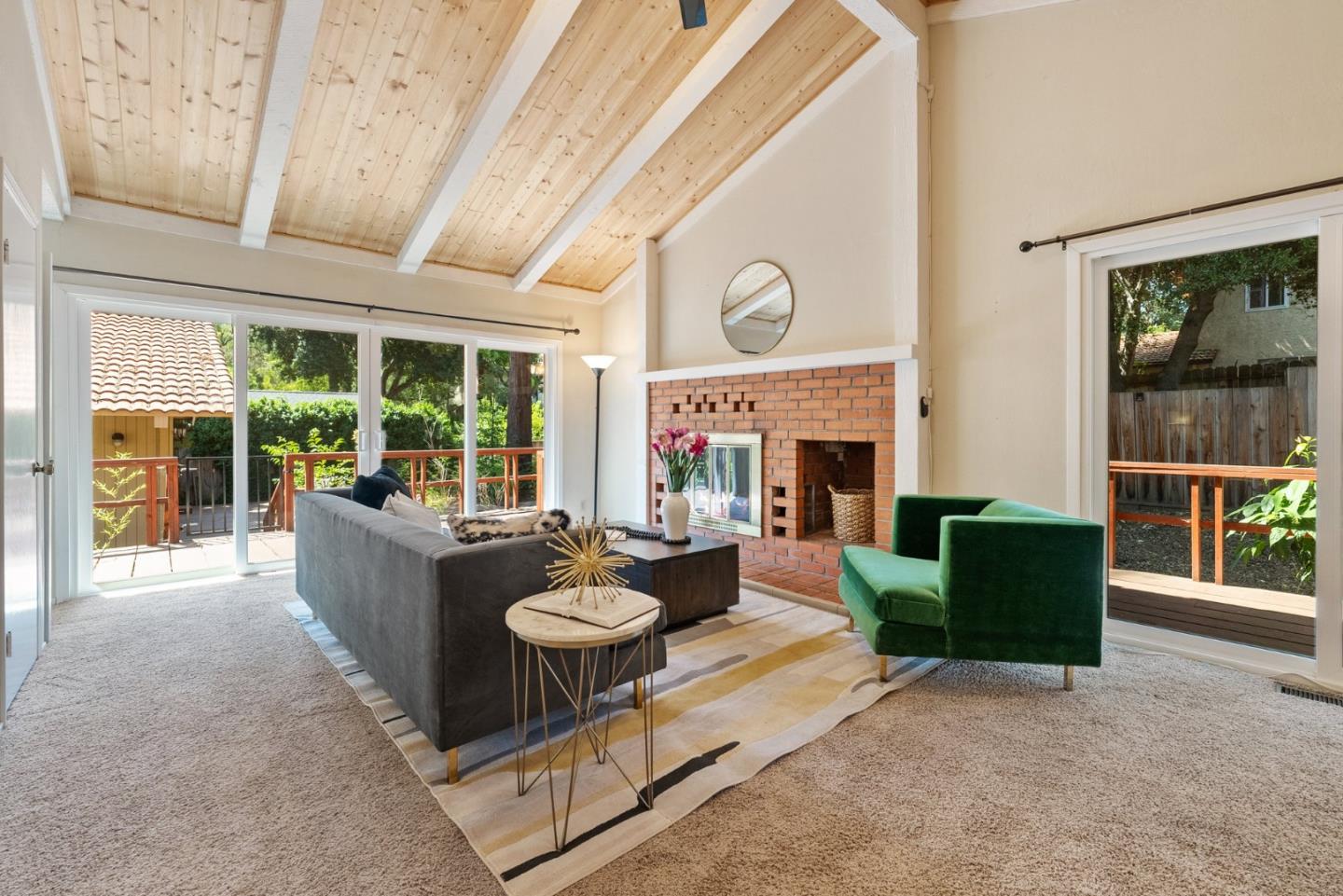 1920 Noel DR