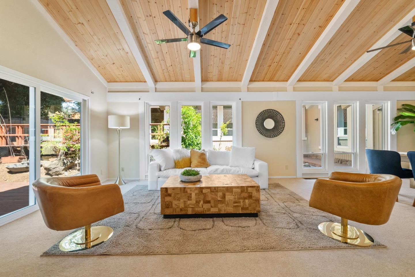 1920 Noel DR