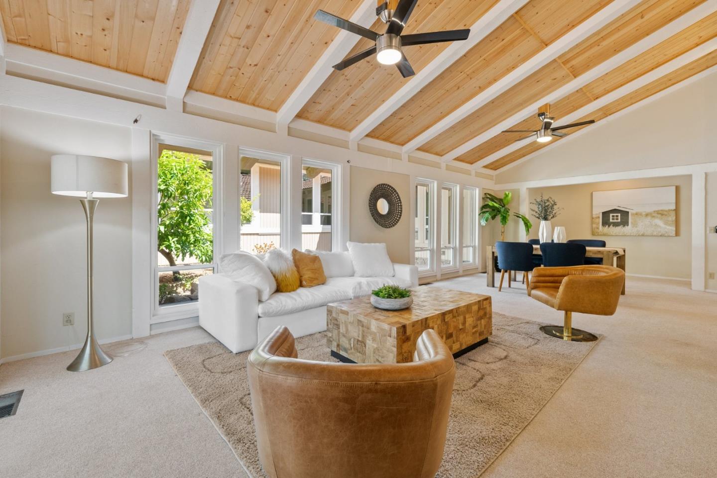 1920 Noel DR