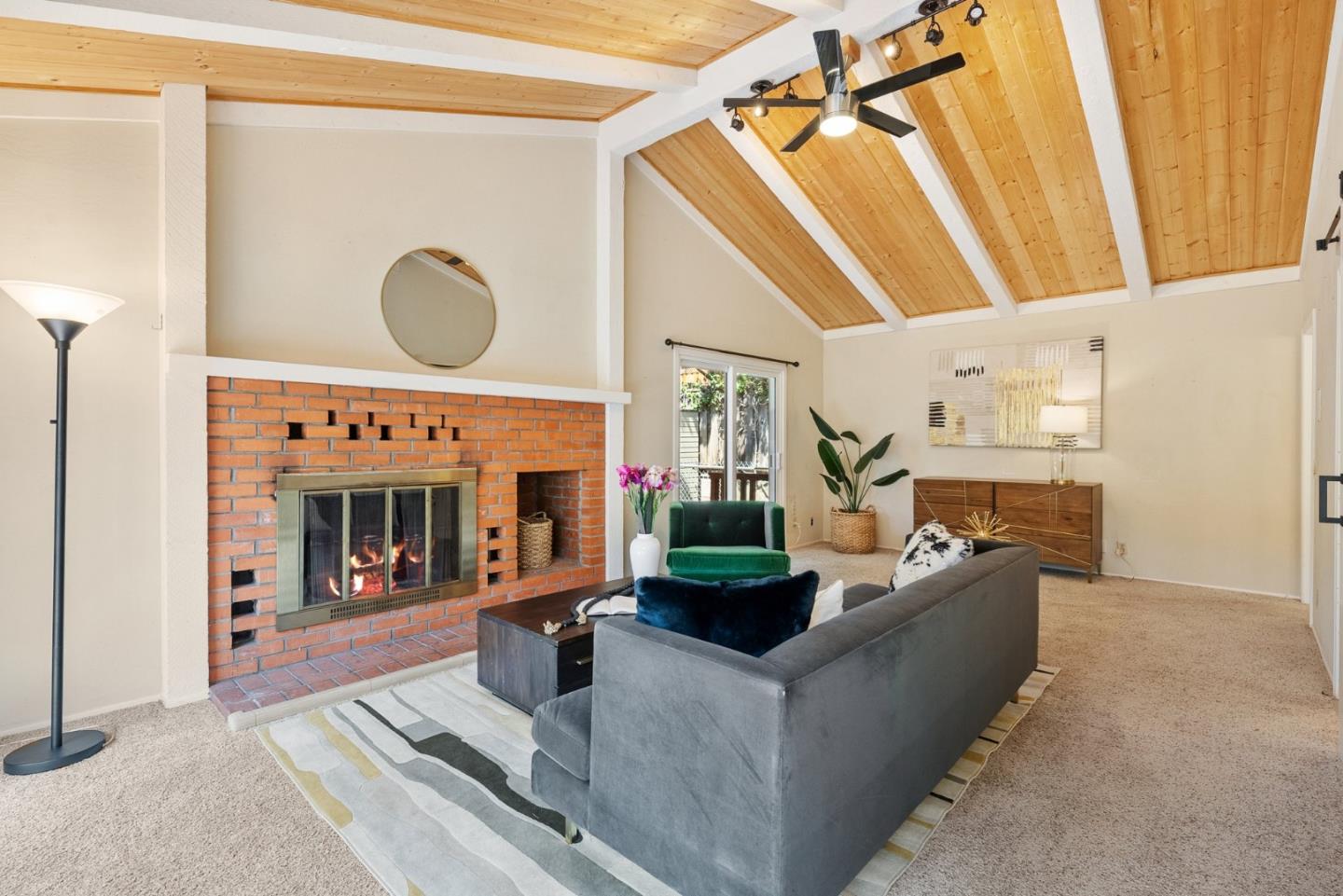 1920 Noel DR