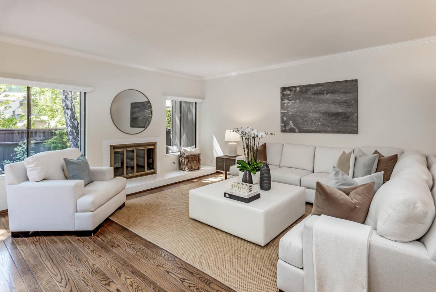 1272 Sharon Park DR