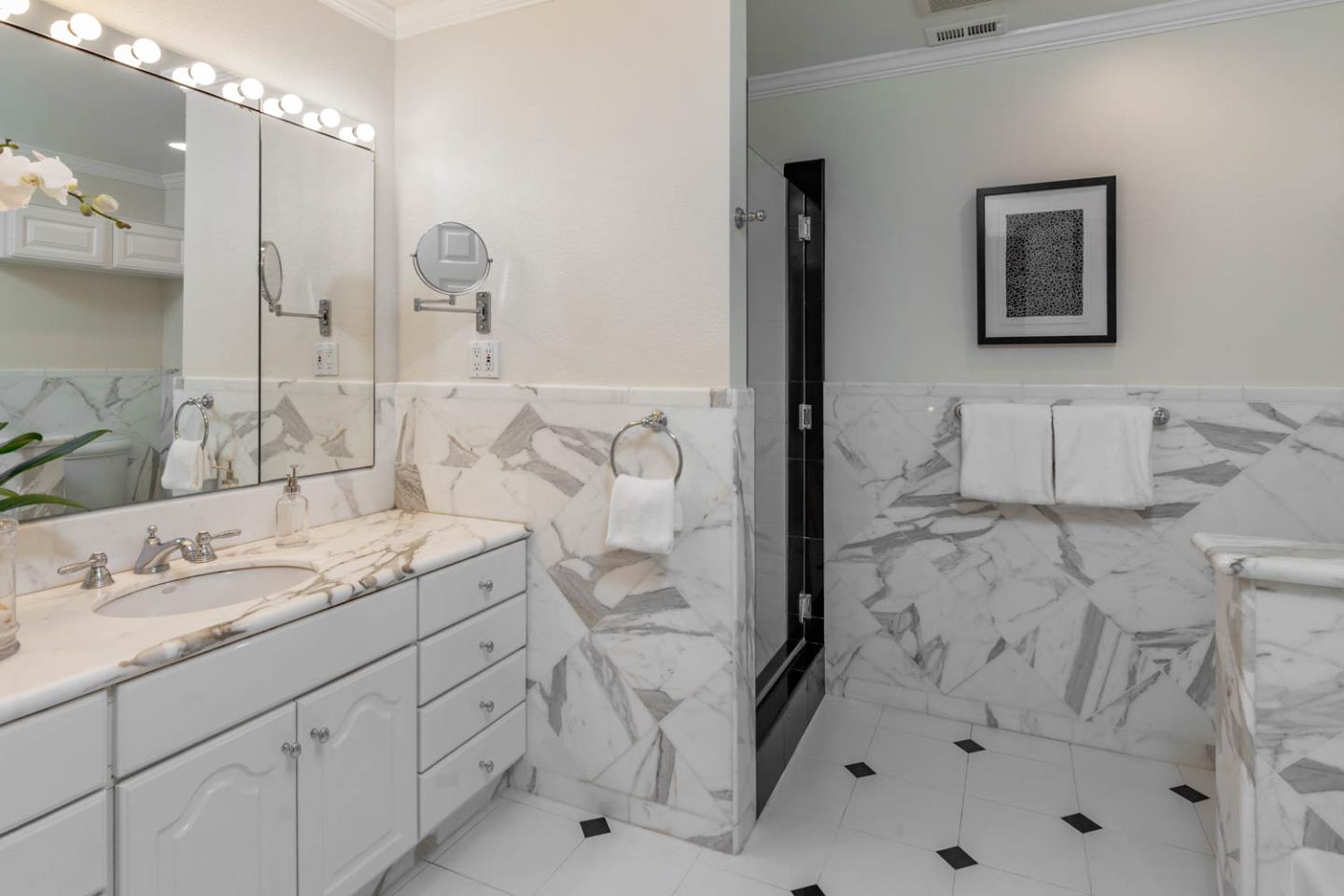 1272 Sharon Park DR