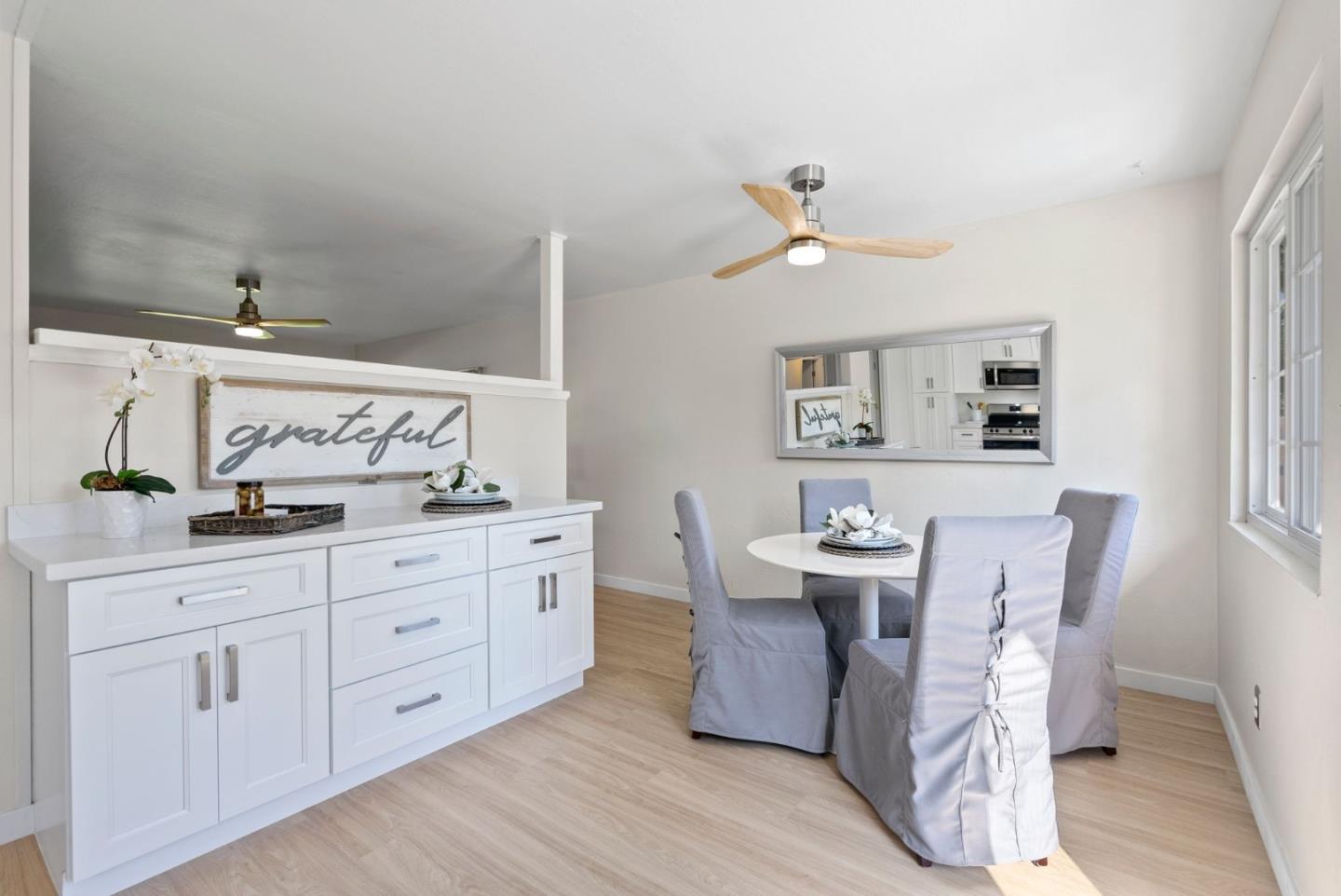4552 Alex DR