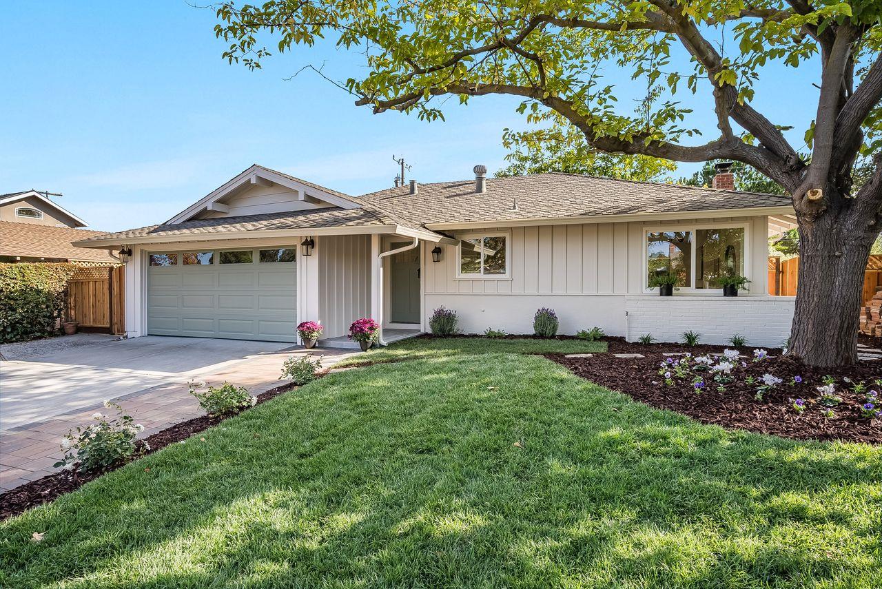 3372 Elaine DR