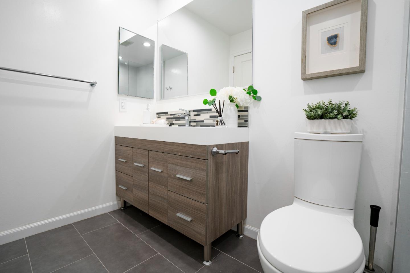 1435 Old Piedmont RD