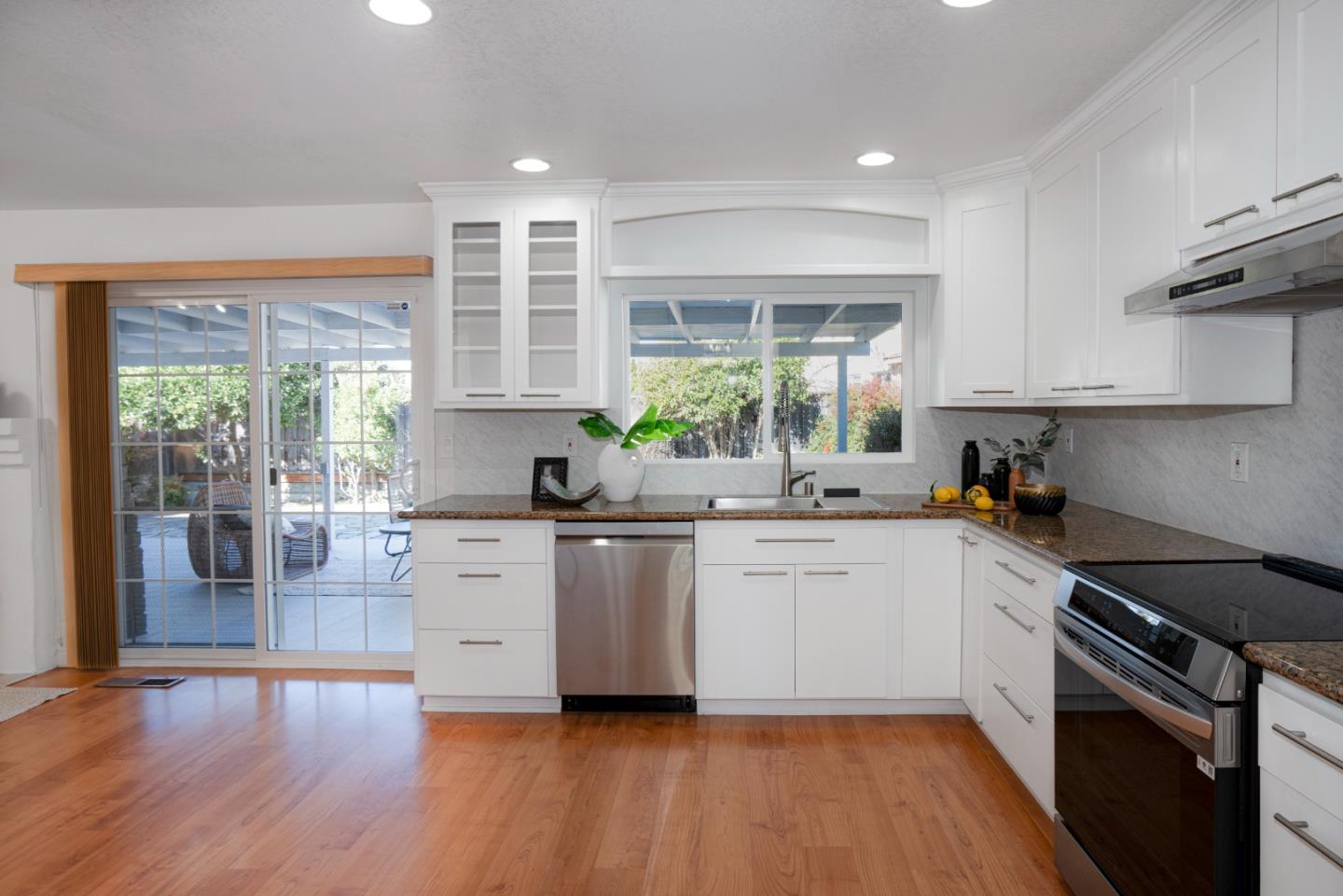 1435 Old Piedmont RD