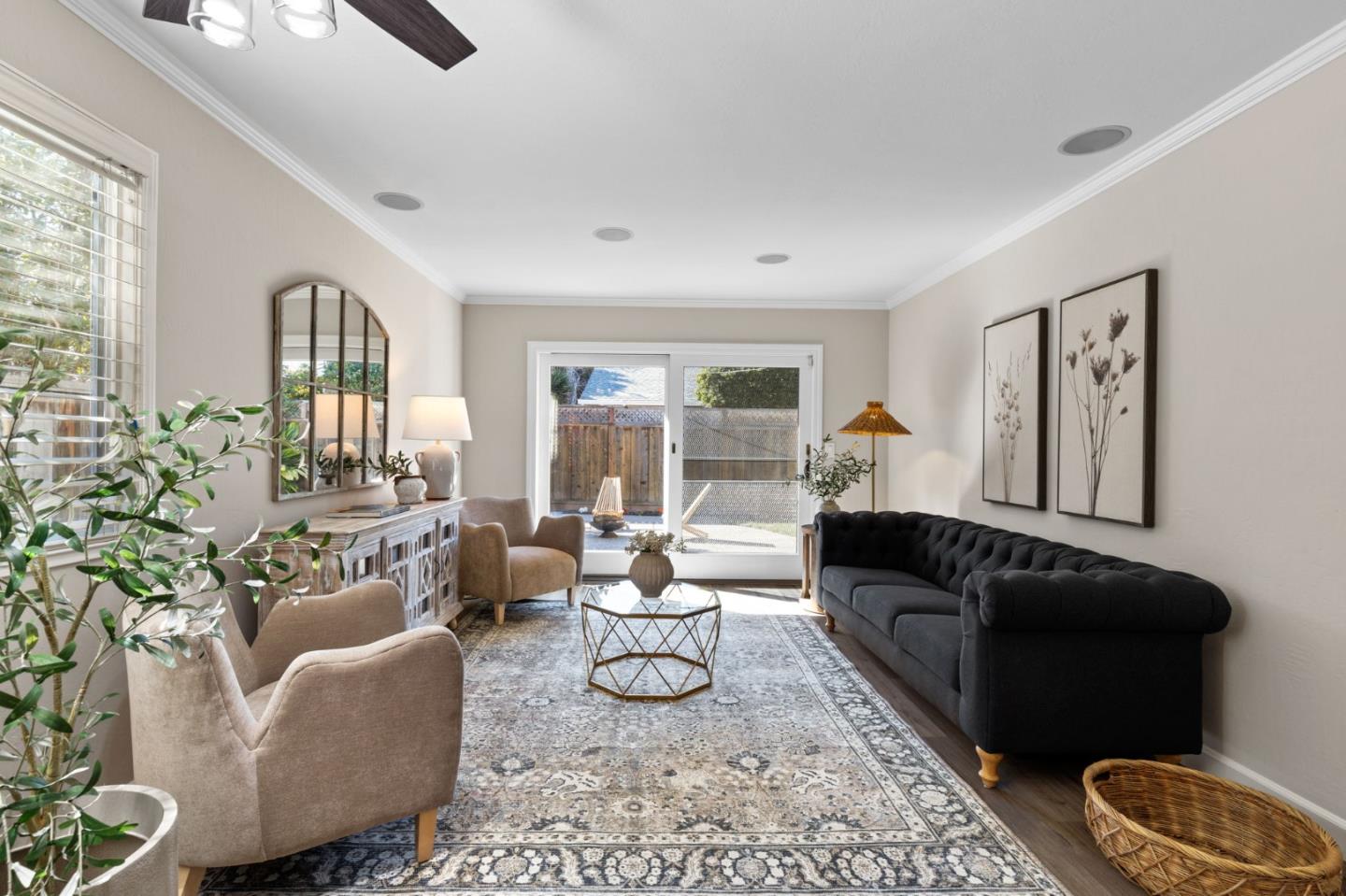 745 Silvertip WAY