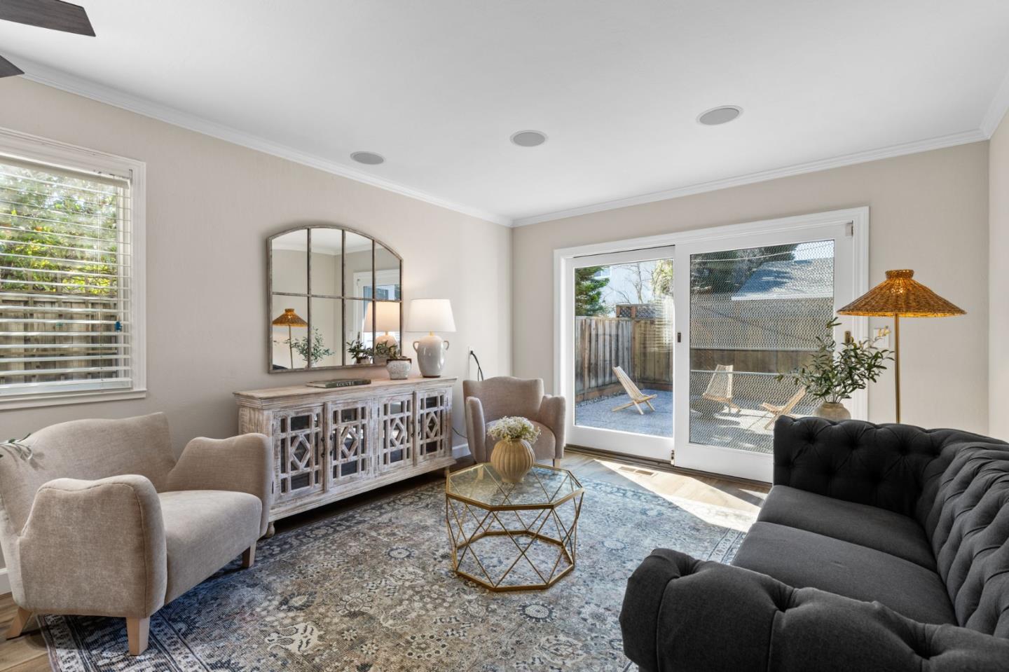 745 Silvertip WAY