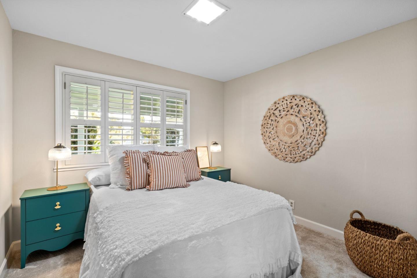 745 Silvertip WAY