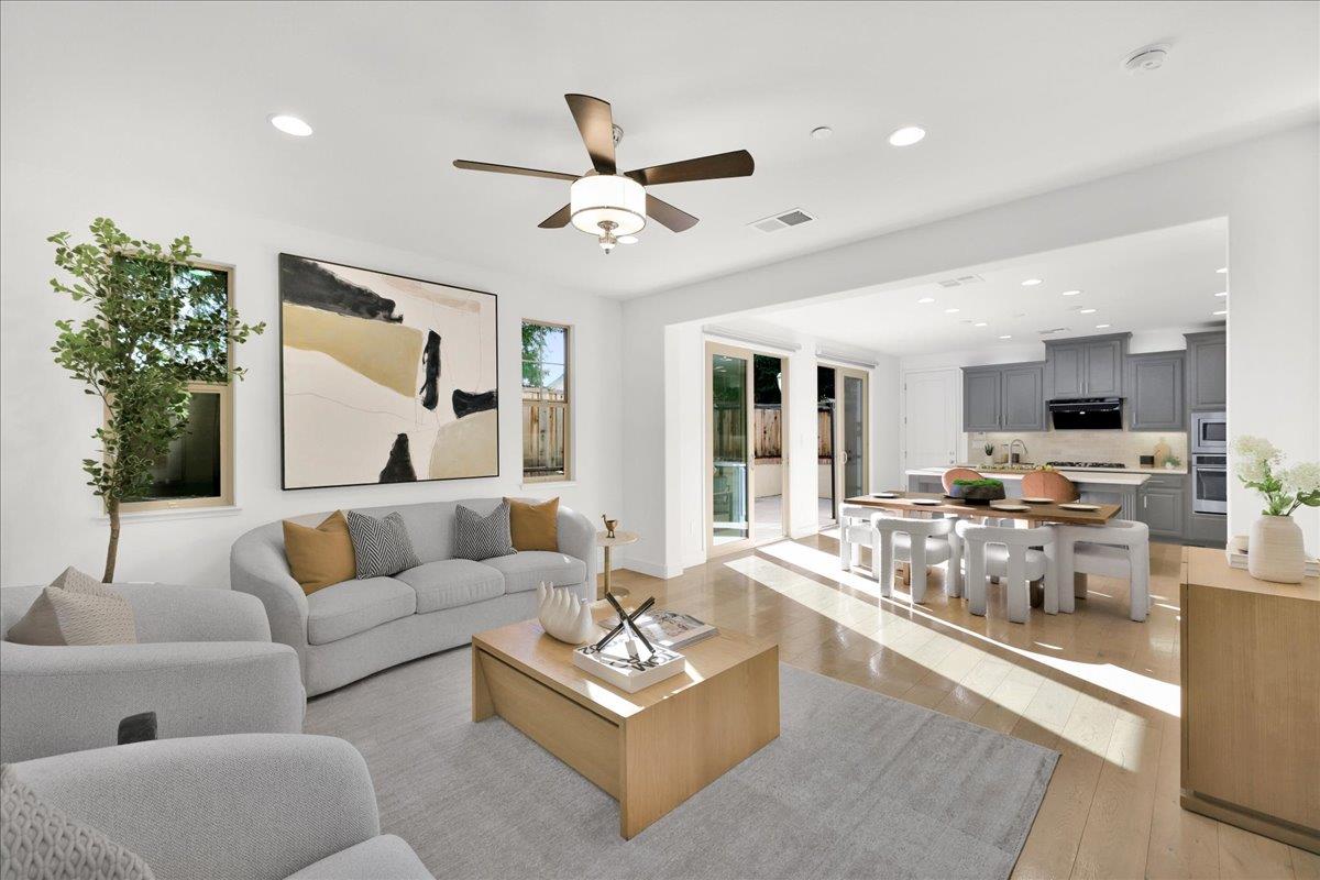 3134 Via Siena PL