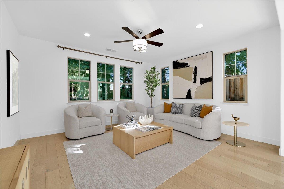 3134 Via Siena PL
