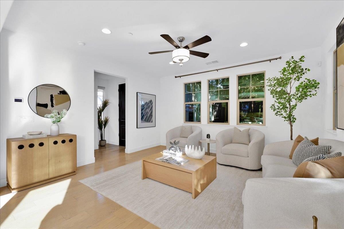 3134 Via Siena PL