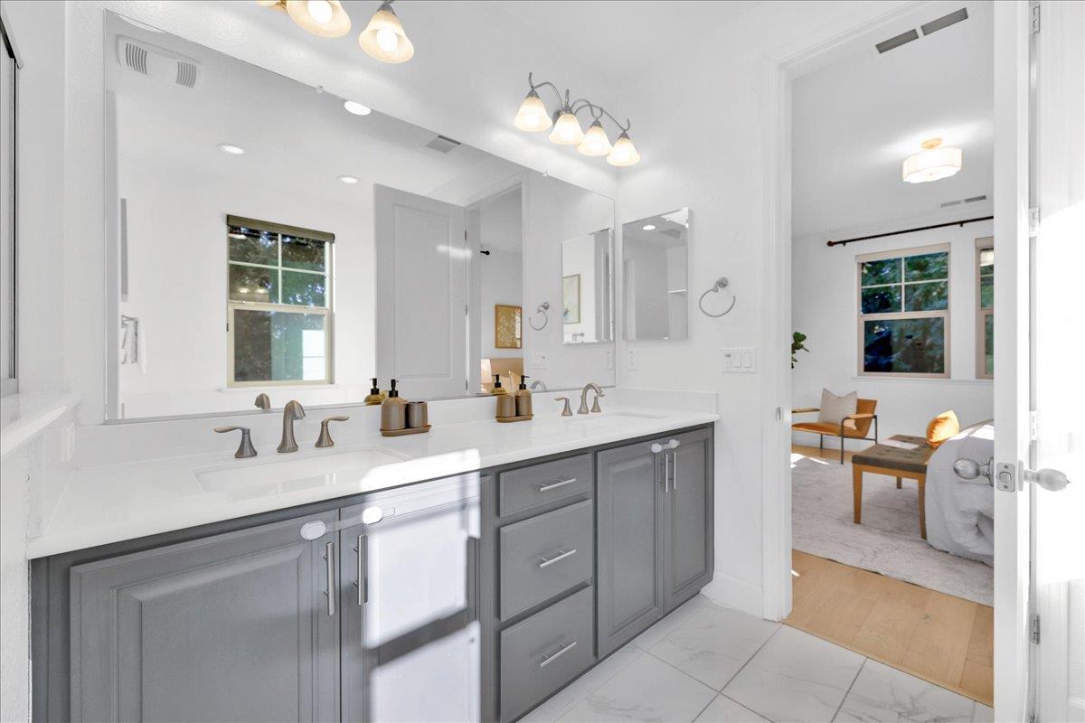 3134 Via Siena PL