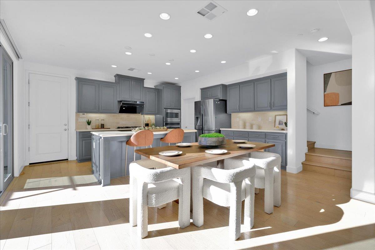 3134 Via Siena PL