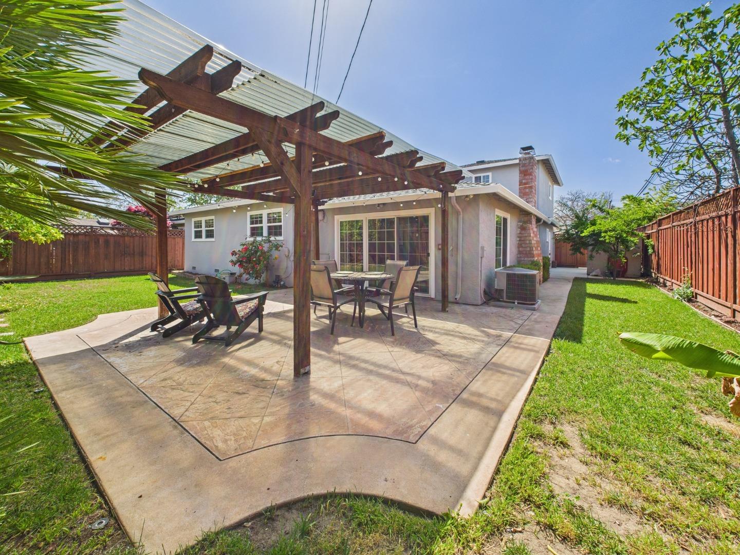 1847 Charmeran Avenue