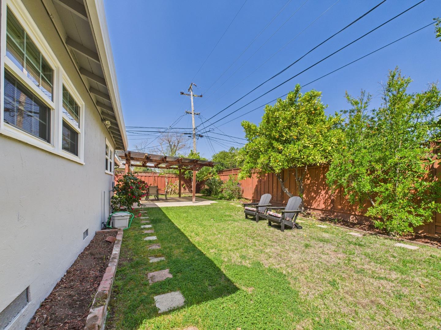 1847 Charmeran Avenue