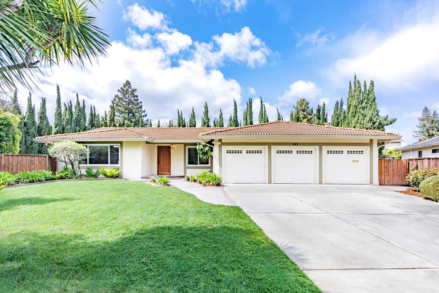 593 Torland CT