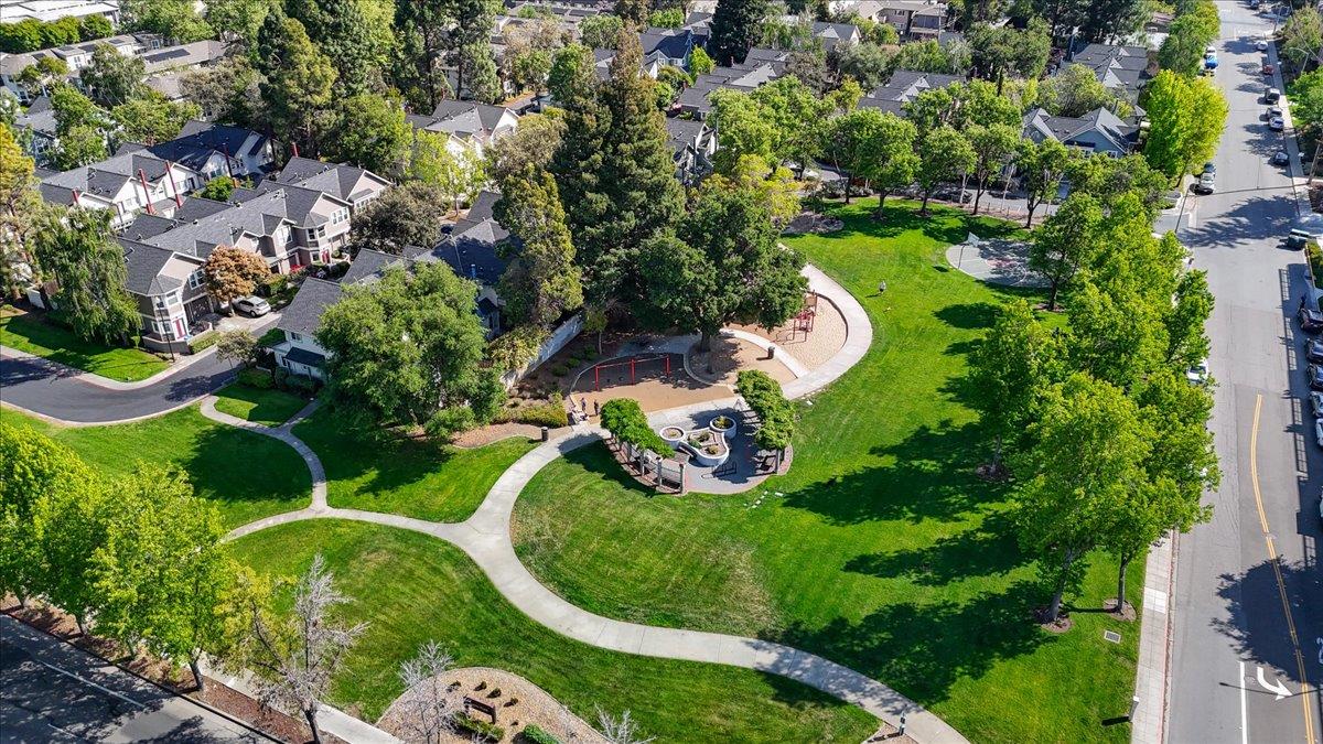 122 Ranch LN