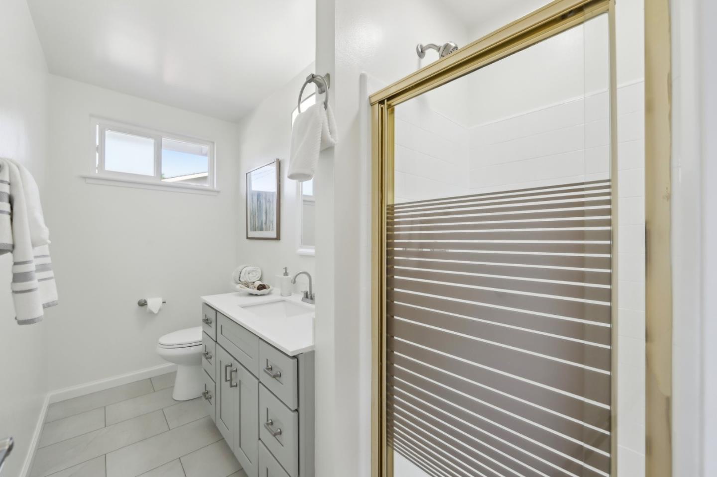 4663 Borina DR