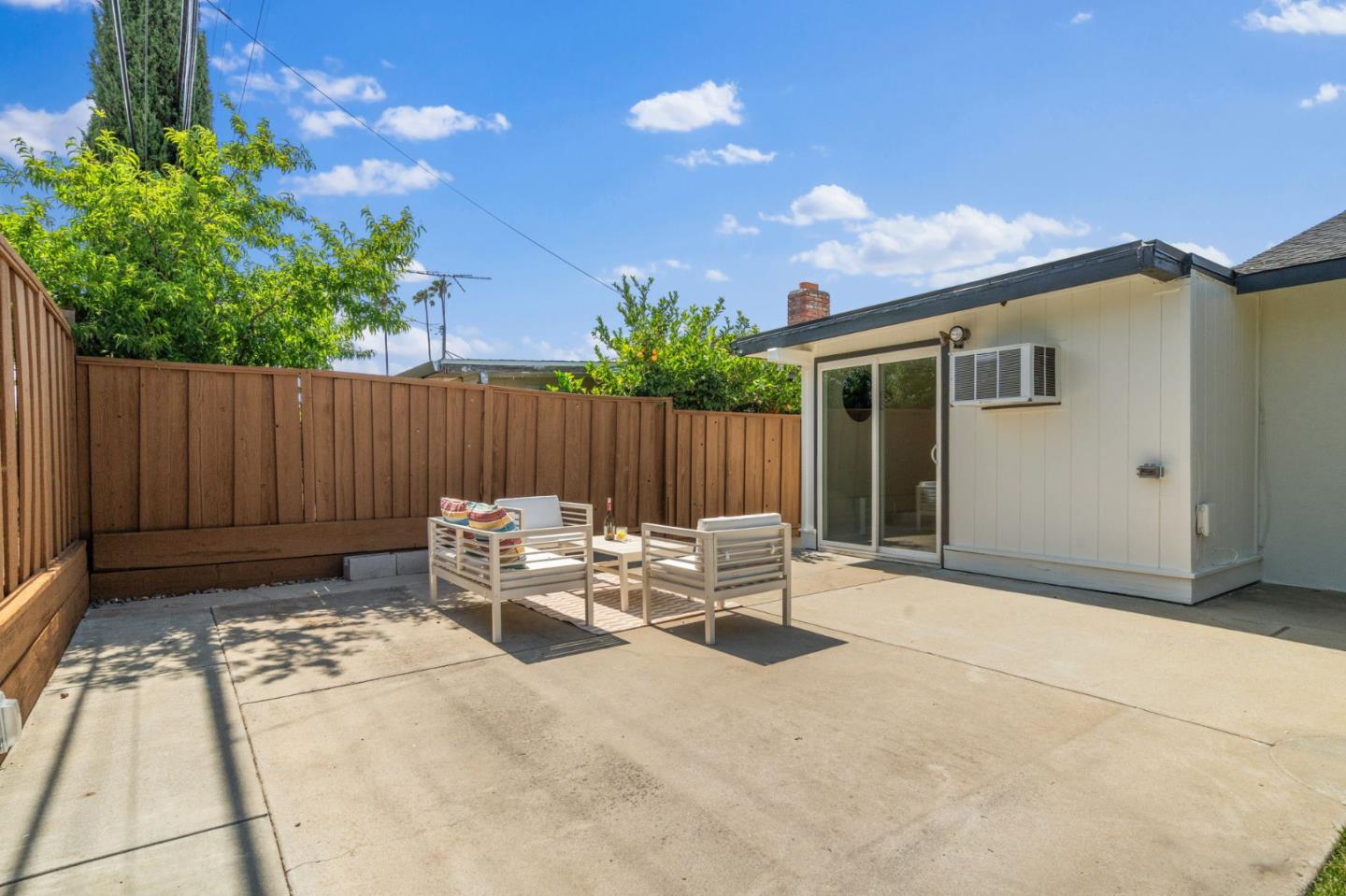 1816 Rosswood Drive