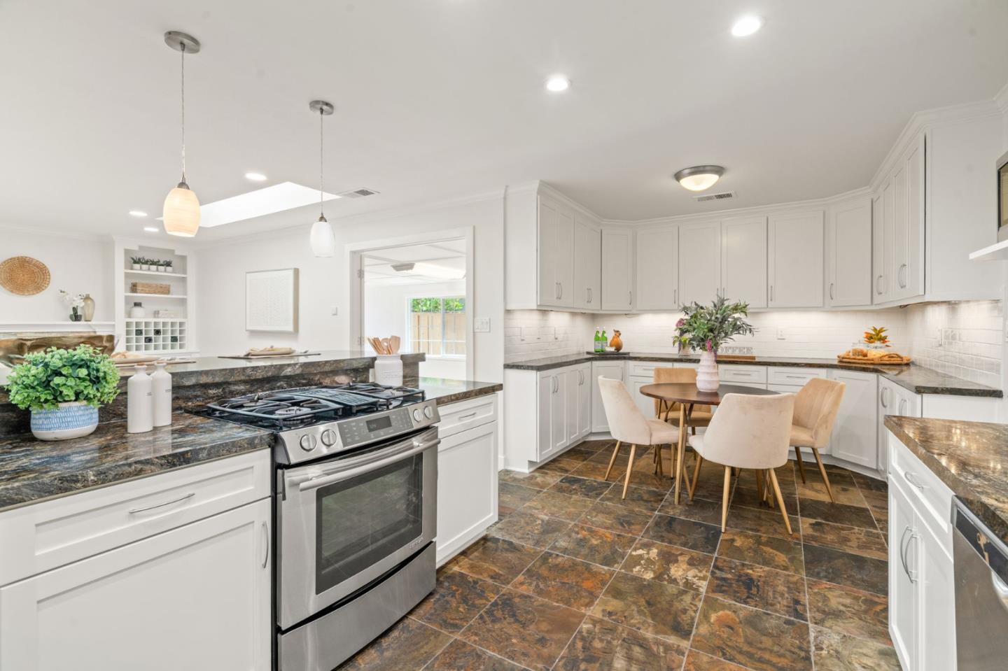 1816 Rosswood Drive