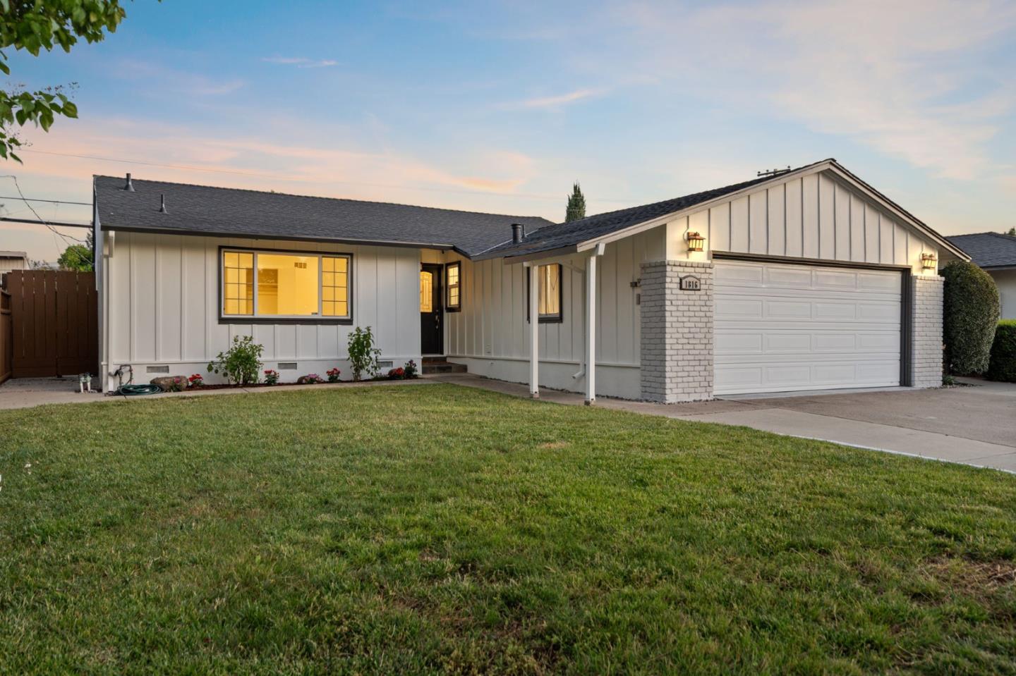 1816 Rosswood Drive