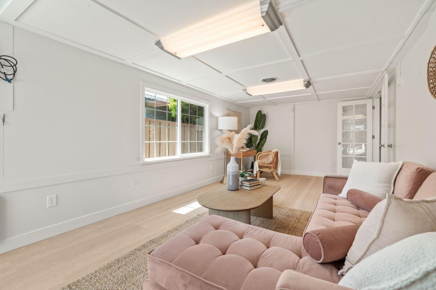 1816 Rosswood Drive