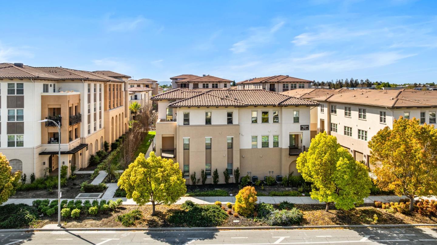 1071 Dewberry PL 104