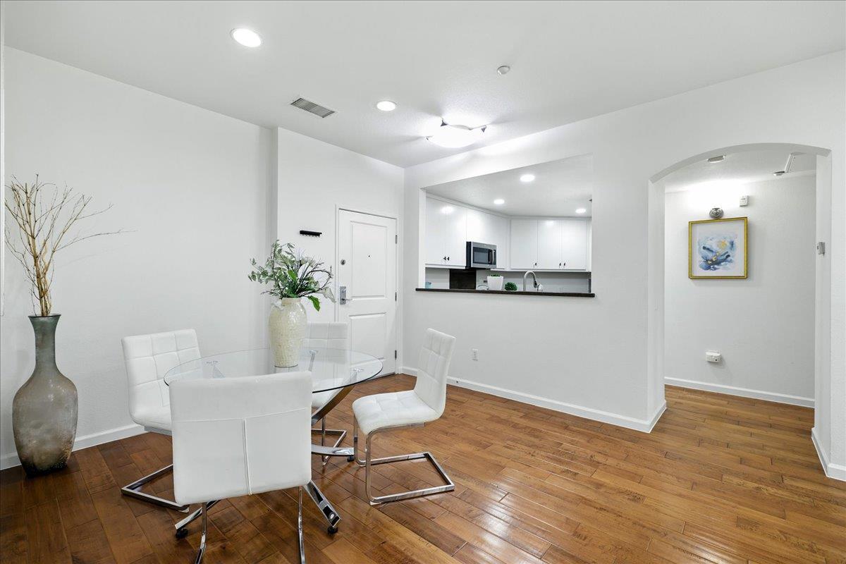 10745 North De Anza Boulevard 115